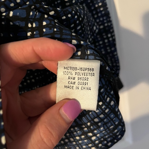 Cynthia Rowley size small navy and black patterned dress shirt - Picture 4 of 5